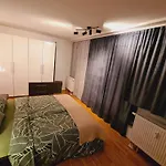 Appartement Ridler Theresienwiese, Parking & Rooftop Terraces 2 *