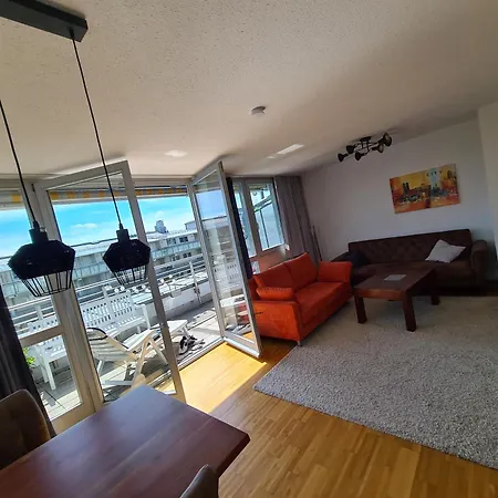 Apartment Ridler Theresienwiese, Parking & Rooftop Terraces 2