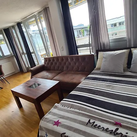 Ridler! Theresienwiese Oktoberfest, Parking & Rooftop Terraces 2 Room